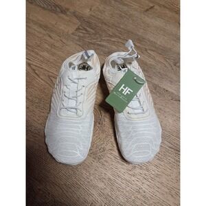 NWT Healthy Freedom white sneakers-size 7.5(38)